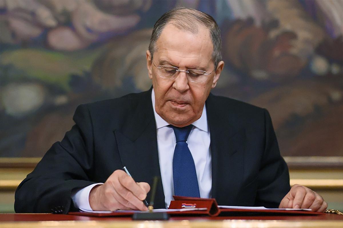 Ядерный апокалипсис близко? Лавров жестко предупредил НАТО: «Обмен ударами неизбежен»