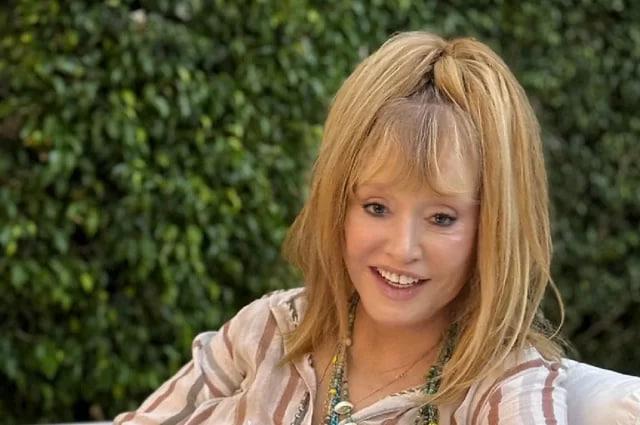 Галкин* с детьми на Манхэттене, Пугачёва одна на Кипре с тростью. Что происходит с Примадонной?