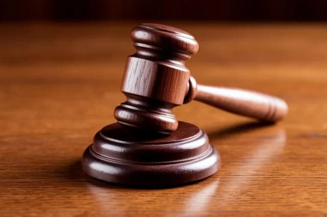 Жители Надыма оштрафованы за демонстрацию экстремистской символики