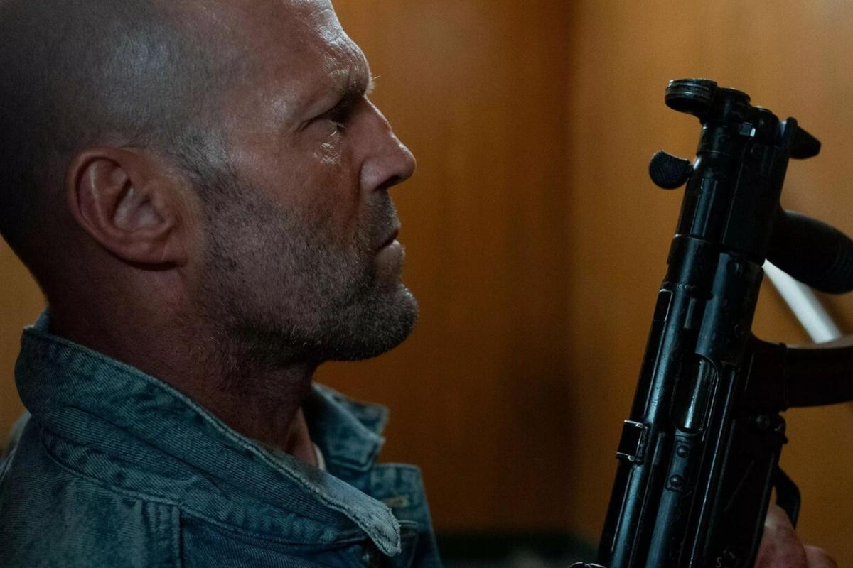 Lionsgate показала трейлер нового боевика с Джейсоном Стэйтемом «Мятеж»