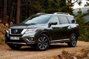 В Россию привезли китайский Nissan Pathfinder: цены стартуют от 6,23 млн рублей
