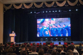 Школьники из Луховиц смогут проводить научно-производственные эксперименты на «Радиосигнале»