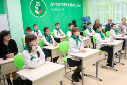 Будущие аграрии Озерска начинают своё обучение с изучения биологии