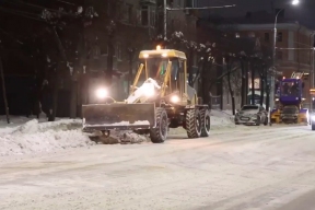 Мэр Борис Ясинский: Последствия сильного снегопада в Рязани в круглосуточном режиме устраняют 186 единиц спецтехники