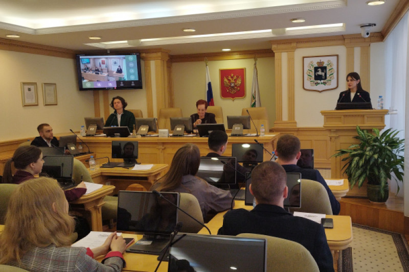 Спикер Законодательной думы Оксана Козловская: Новым председателем Молодежного парламента Томской области избрана предприниматель Ксения Сейвальд