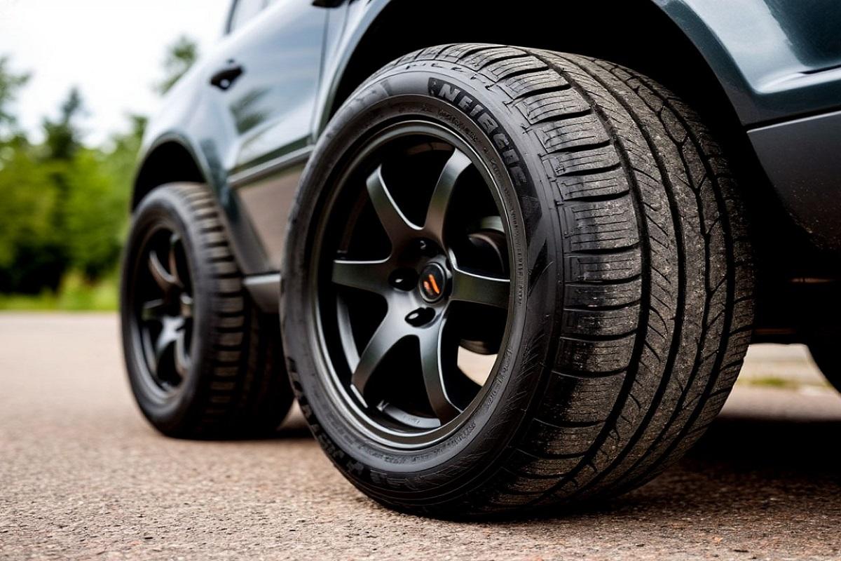 Пошлины на импорт – повод заставить россиян ездить на плохих шинах