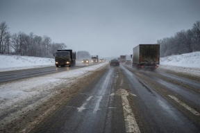 Риск повреждения асфальта: в Удмуртии ограничат движение грузовиков в апреле