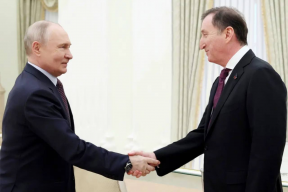 Спикер Народного Собрания Дагестана Заур Аскендеров направил Владимиру Путину поздравление с днем рождения
