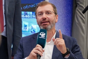 Спикер ЗС ИО Александр Ведерников: Информированию граждан о доступности помощи в части охраны репродуктивного здоровья нужно уделить особое внимание