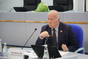 Спикер Думы Ставрополья Николай Великдань: Закрепление права на проживание в отдельных комнатах семейным студентам станет хорошей опорой для молодых пар