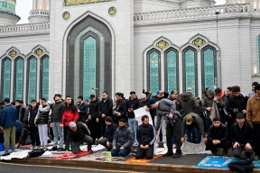 В Грозном сотни нуждающихся семей получили помощь к Ураза-байраму