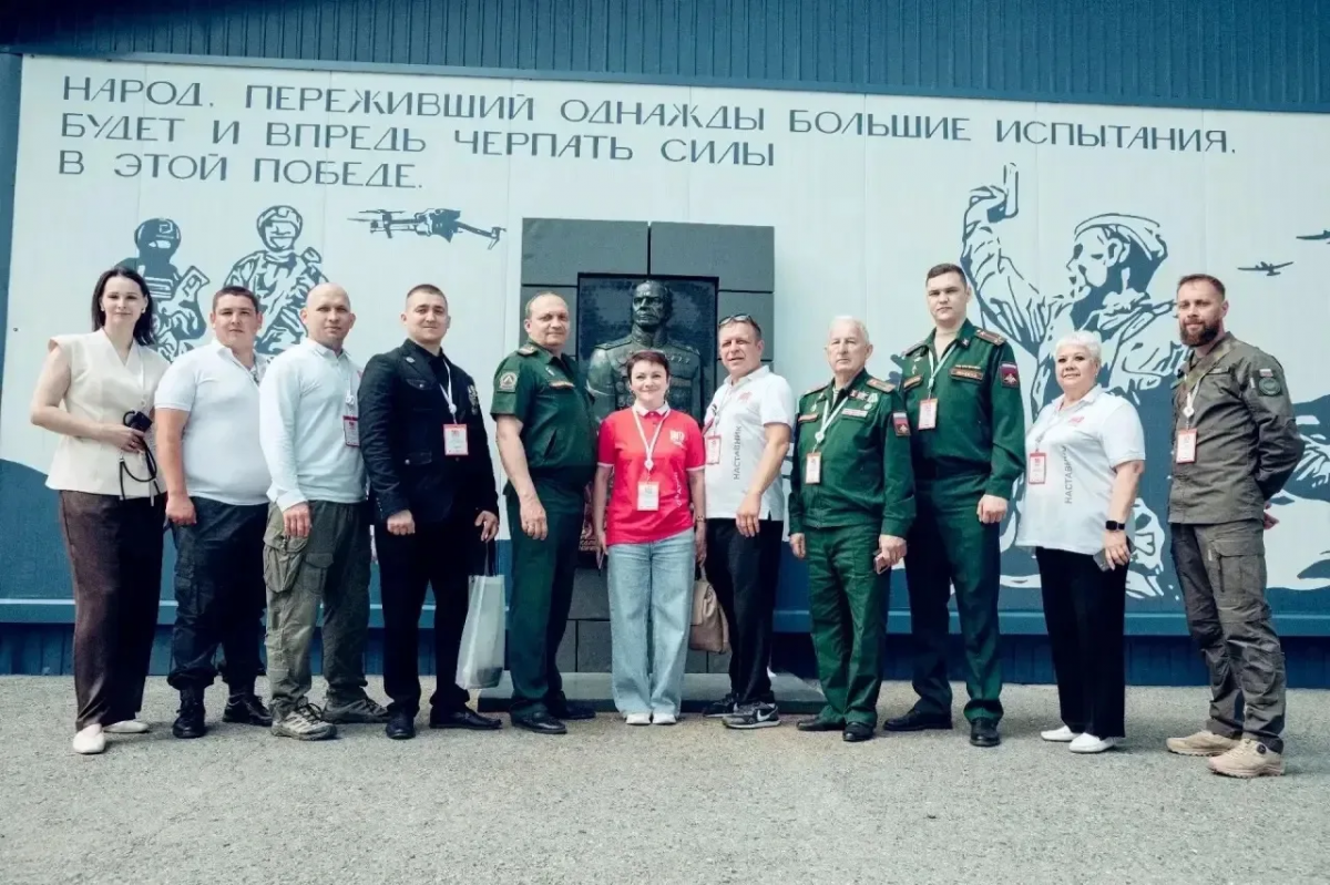 Мэр Станислав Трофимов: Советник по работе с участниками СВО из Чебоксар Никита Иванов вошел в число участников окружного этапа всероссийского конкурса наставников «Быть, а не казаться»
