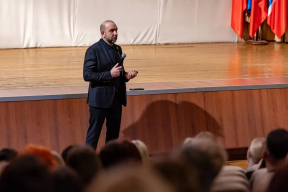 Глава Орехово-Зуевского городского округа Руслан Заголовацкий объявил о старте кампании по записи детей в первый класс