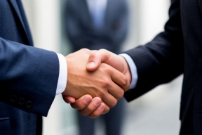 От тракторов до туризма: Чукотский округ договорился с Беларусью о совместных проектах