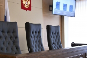 Суд изъял дорогие иномарки у чиновника из Ивановской области