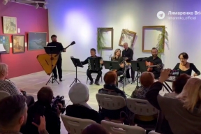 Губернатор Валерий Лимаренко посетил творческий вечер «Поющий музей» в Сахалинском областном художественном музее