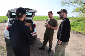 Спикер Липецкого Облсовета Владимир Сериков доставил в зону СВО очень важный груз от местного предприятия