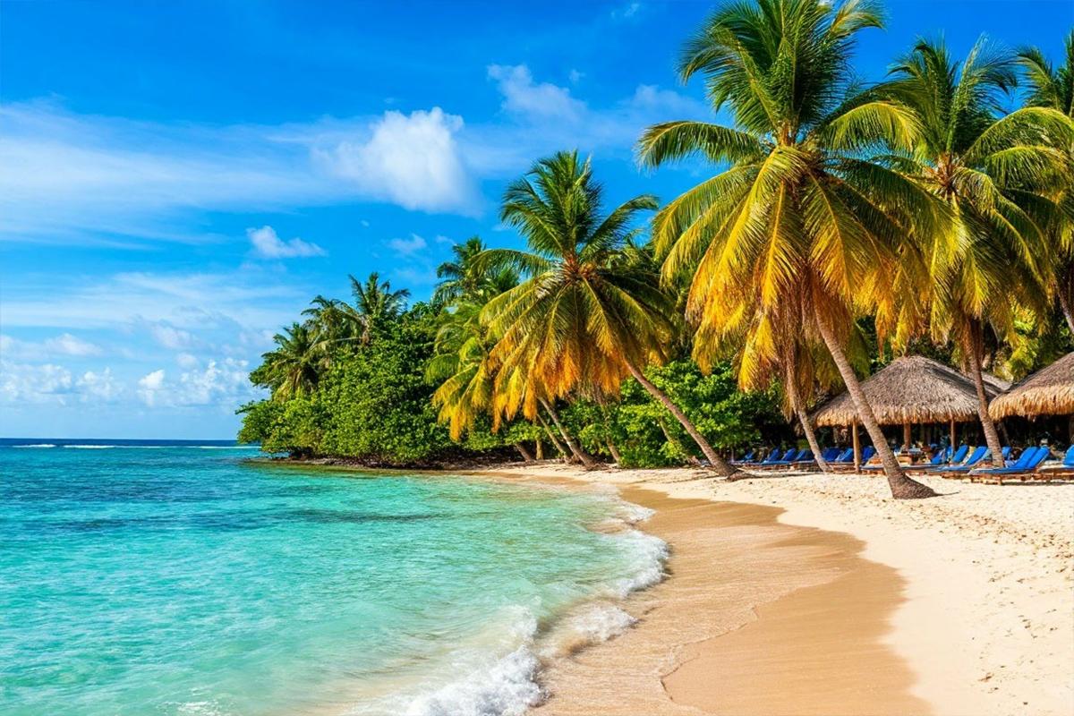 Фото в кокошнике и откровенные позы: Украину лишила консула скандальная бывшая модель