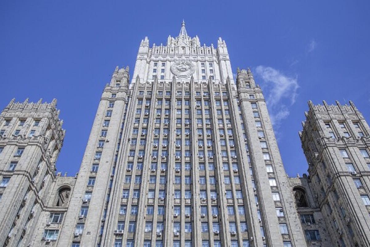 Послы Франции, Британии и ФРГ приехали в МИД РФ после лондонских ультиматумов