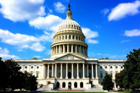 Палата представителей США одобрила рассмотрение нового пакета санкций против России