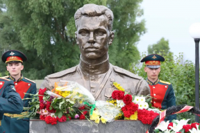 Спикер Гордумы Нижнего Новгорода Евгений Чинцов принял участие в открытии памятника летчику, Герою Советского Союза Александру Молеву во Владимирской области