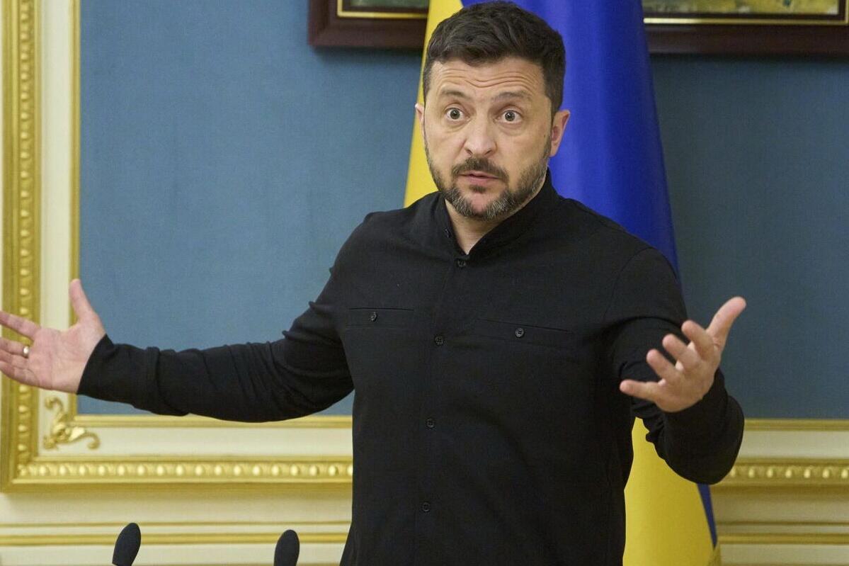 «Ад на земле и паника в небе»: Зеленский после ударов по Одессе выдал отчаянный крик о помощи